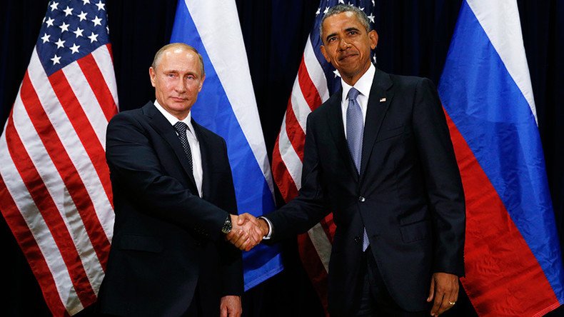 Putin holds phone call with Obama, urges better defense cooperation in fight against ISIS