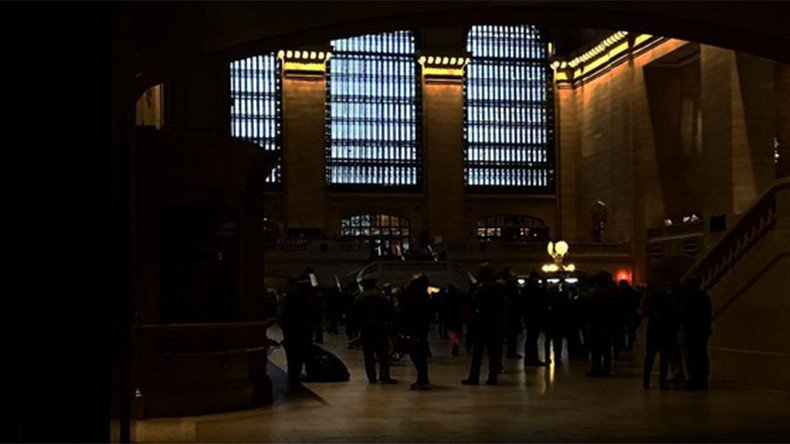 Power outage plunges NY’s Grand Central into darkness