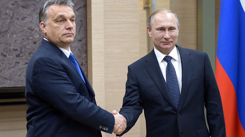 Solution to refugee crisis lies in ‘destroying terrorism’ – Putin after talks with Orban