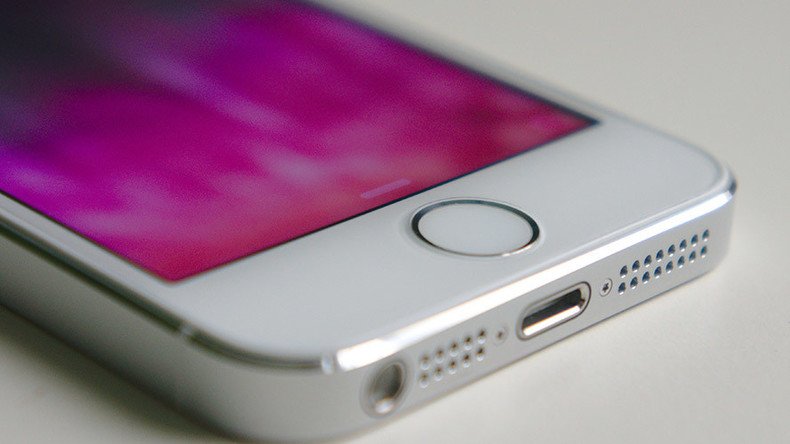 Apple execs say San Bernardino iPhone password changed while in government custody