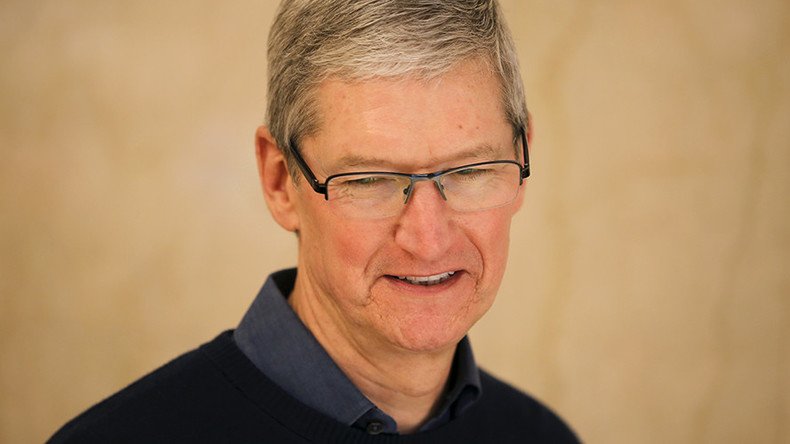 Complying with FBI would set a ‘dangerous precedent’ - Apple CEO’s email to staff