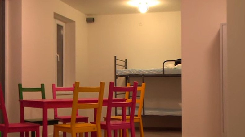 1st major LGBT refugee shelter opens its doors in Berlin (VIDEO)