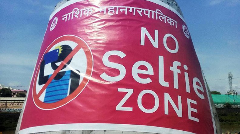 Selfie-inflicted: India cracks down on dangerous photo fad 