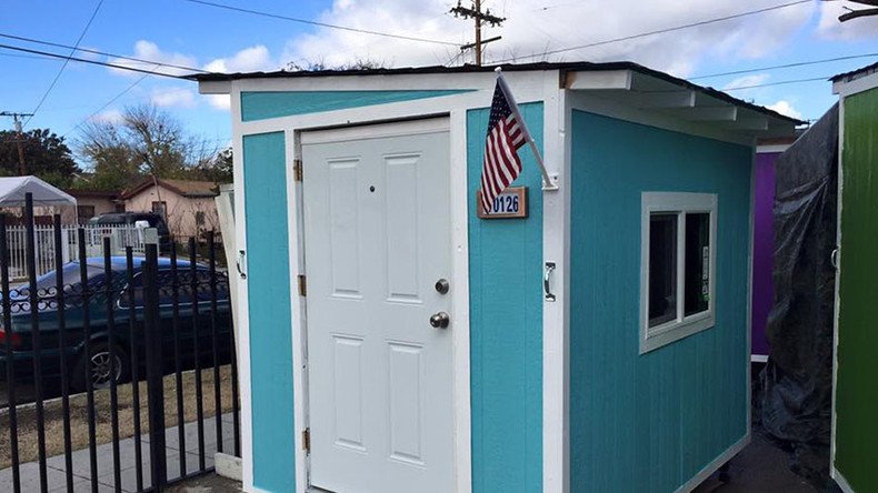Homeless in Los Angeles lose tiny houses to city cleanup 