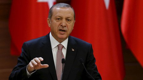 Turkish civil servants asked to report 'insults' against president & top officials to police