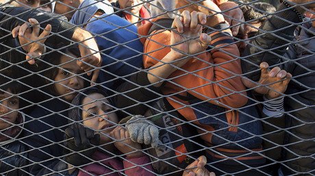 Ditching Schengen over migrant crisis may cost Europe €18bn