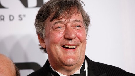 Stephen Fry dumps Twitter over BAFTA ‘bag lady’ bust-up