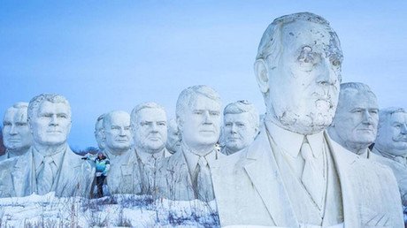 Giant heads of state: Virginian graveyard for weather beaten US president statues (VIDEO)