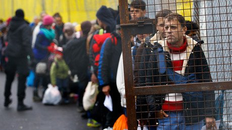 Austria builds up border force amid heavy criticism of 80 refugees-a-day cap