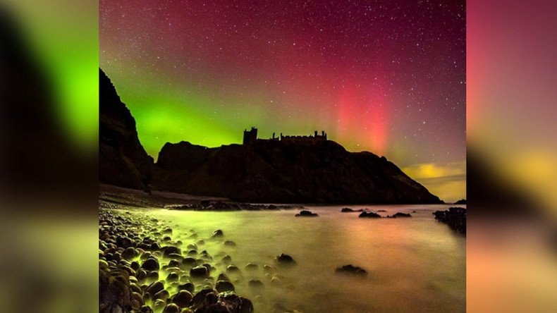 Northern Lights make spectacular rare appearance in UK & Ireland (PHOTOS, VIDEO)