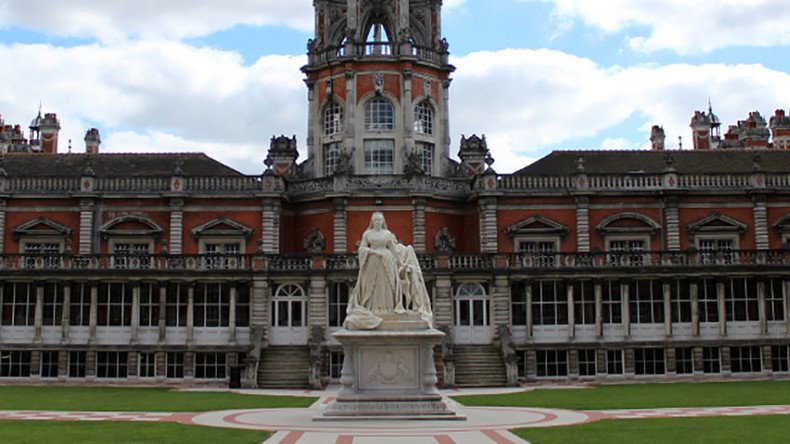 Union denies students demanded removal of 'colonial' Queen Victoria statue