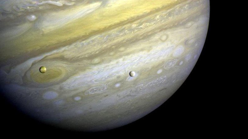 Moon shadow: Whirling gas clouds of Jupiter set for close-up with Earth (PHOTOS)