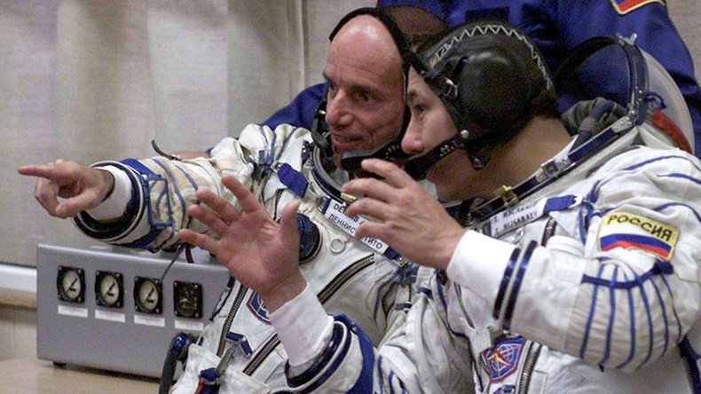 Russia rejoins space tourism race