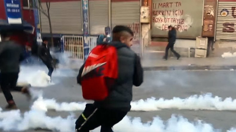 Turkish police teargas rally honoring 15yo killed in anti-govt Gezi protests (VIDEO)