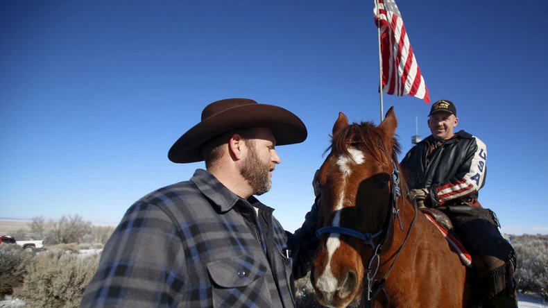 Oregon occupiers talked about using explosives and drones - testimony