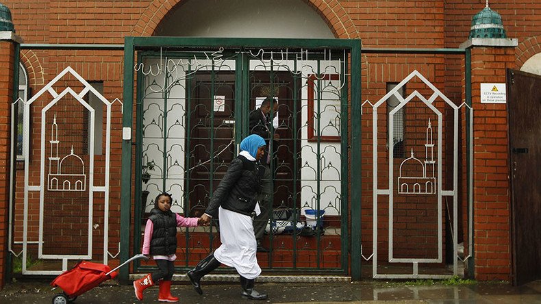 Britain’s first female-led mosque will not segregate men & women
