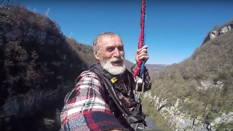 75yo Grandpa's 200-meter bungee jump in Sochi (VIDEO)