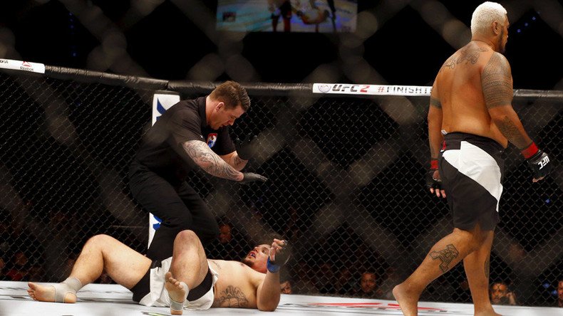 UFC Fight Night 85: Mark Hunt drops Frank Mir, McGregor in focus again 