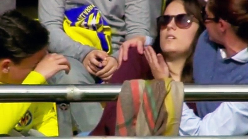 Lionel Messi breaks fan’s wrist with wayward shot (VIDEO)