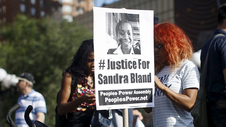 Sandra Bland’s arresting officer pleads not guilty to misdemeanor perjury charge