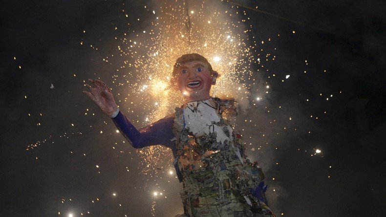 Trump effigies set ablaze in Mexico Easter ritual (VIDEO)