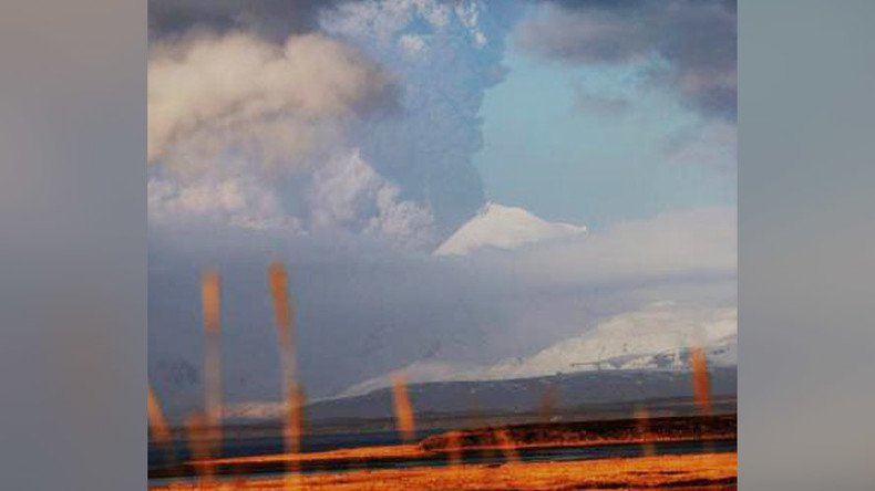 ‘Red warning’: Alaska volcano erupts, spews ash 20,000ft high (PHOTOS)