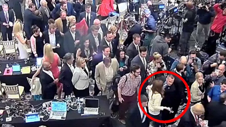 Trump campaign manager arrested for assaulting Breitbart reporter