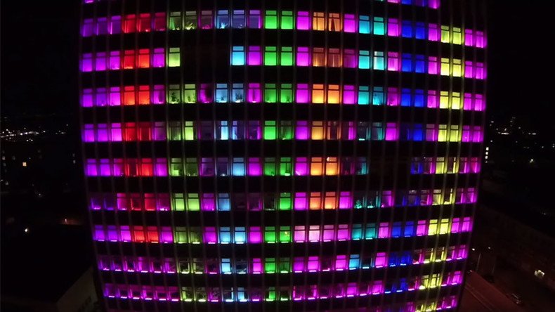 Giant LED Tetris game takes over college facade (VIDEO)