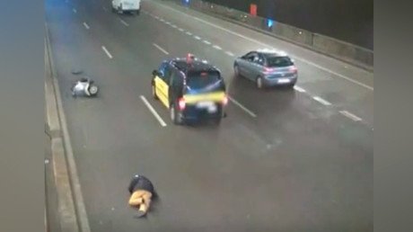 It pays to be kind: Taxi driver fined after failing to help fallen biker (VIDEO)