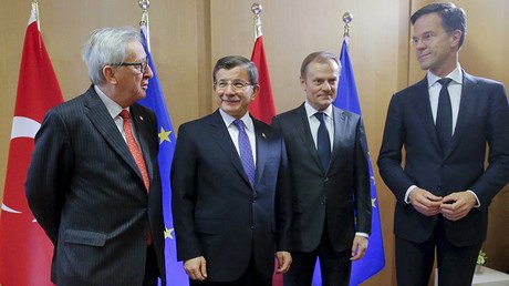 Turkish gambit: Ankara wants €6 billion & visa-free travel to EU for hosting refugees