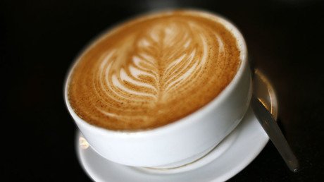 Caffeine consumption linked to risk of miscarriage