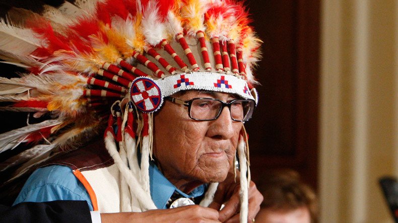 Joe Medicine Crow, last link to Battle of Little Bighorn, 'walks on' at age 102
