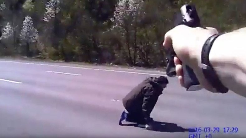 Ohio cop shoots knife-wielding man in dramatic body cam footage (VIDEO)
