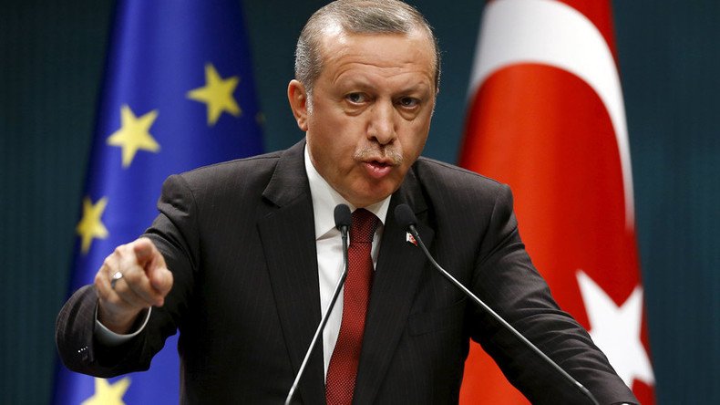 Erdogan threatens to dump migrant deal if EU doesn't fulfill pledges