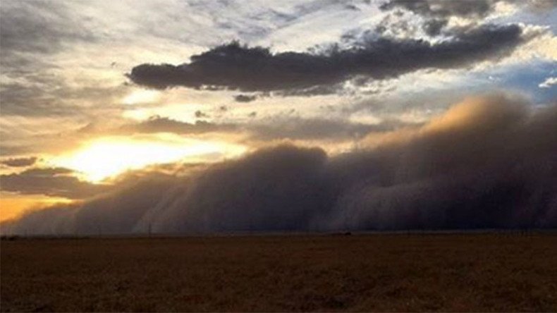 Awesome footage shows ghostly dust storm taking over Texas (PHOTOS, VIDEO)