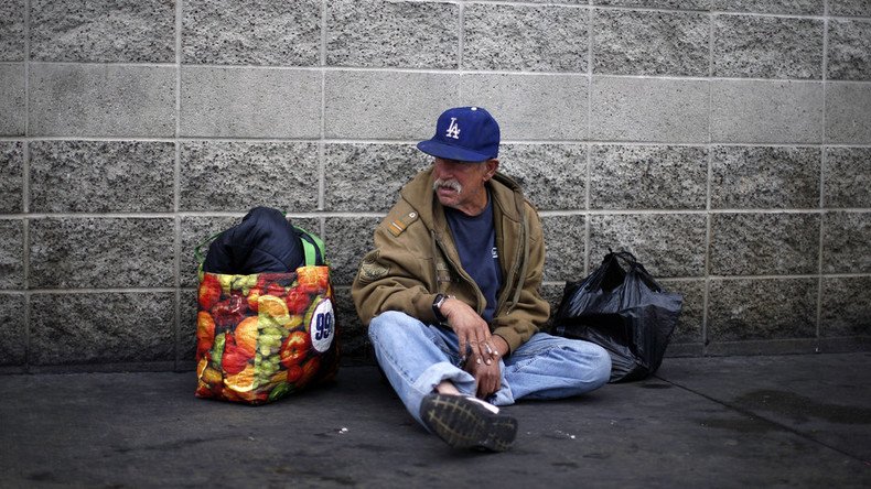 Almost 1/3 of LA County residents fear going hungry, becoming homeless – survey