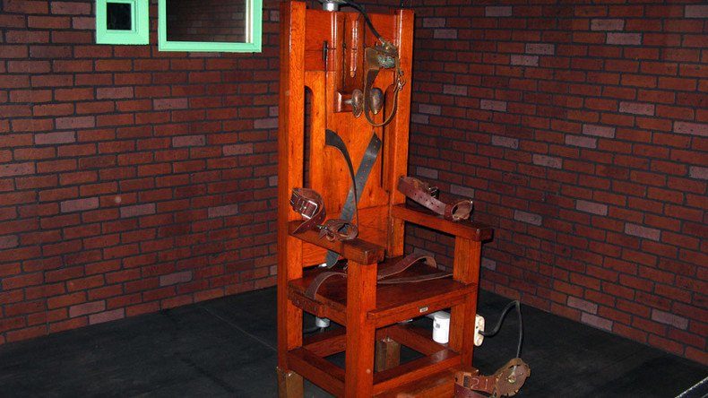 Virginia governor vetoes plan for return of compulsory electric chair