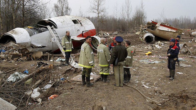 Polish presidential plane pilots 'ignored dispatcher warnings', new data confirms