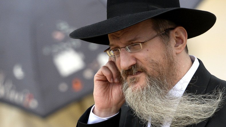 Chief Rabbi cries foul over anti-Semitic remarks from ruling party candidate