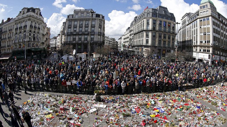 ‘ISIS, go away. Belgium isn’t yours ’: Thousands march against terror & hatred in Brussels (PHOTOS)