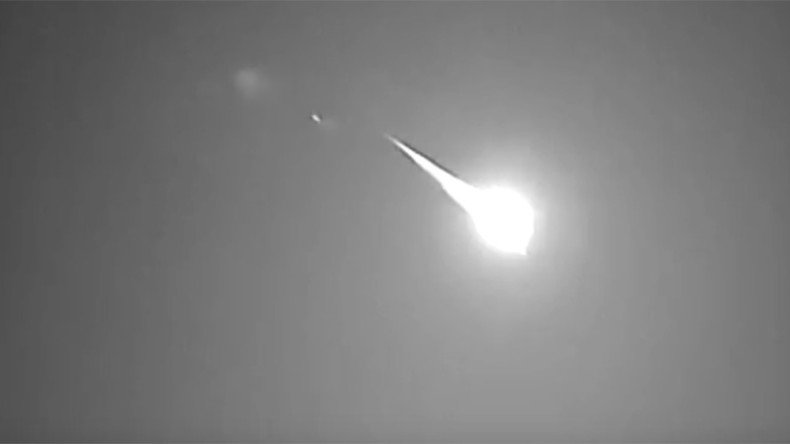 ‘Fireball’ meteor lights up English skies (PHOTOS)
