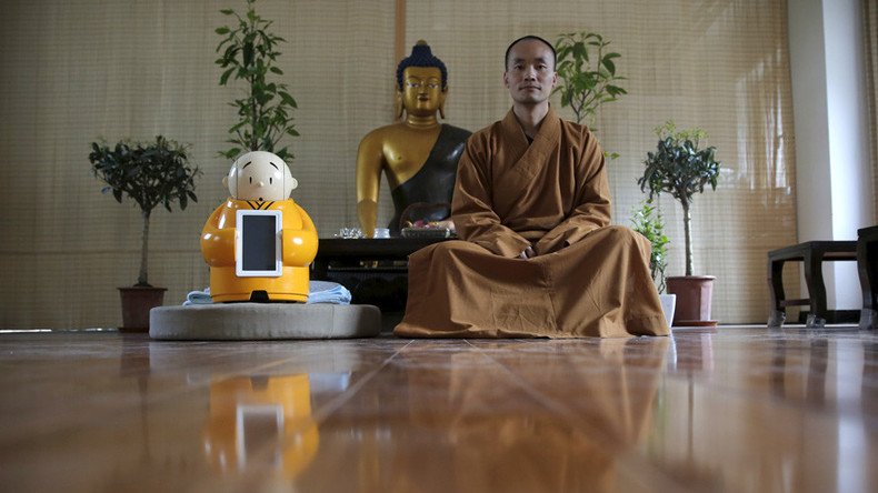 Buddha-bot: Chinese temple enlists mini monk robot to boost teachings (VIDEO)