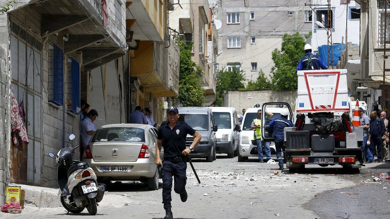 Two rocket attacks hit Turkish town on Syria border, one dead, dozens injured