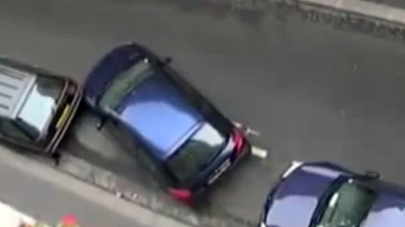 Park life: Daily parking geniuses demonstrate mad skills (VIDEO)