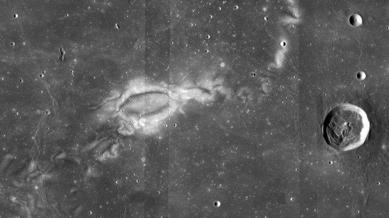 Tattooed moon: NASA gains new insight on mysterious ‘lunar swirls’ (PHOTO)
