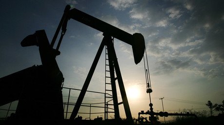 Tehran ups oil exports ahead of production freeze talks