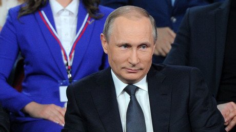 Putin asks reporters to prevent ‘4th revolution’ in Russia