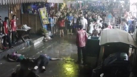 British family brutally attacked while on vacation in Thailand (VIDEO)