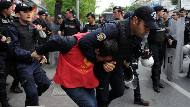 1 dead, police disperse Istanbul May Day protesters with tear gas, water cannon (VIDEOS)