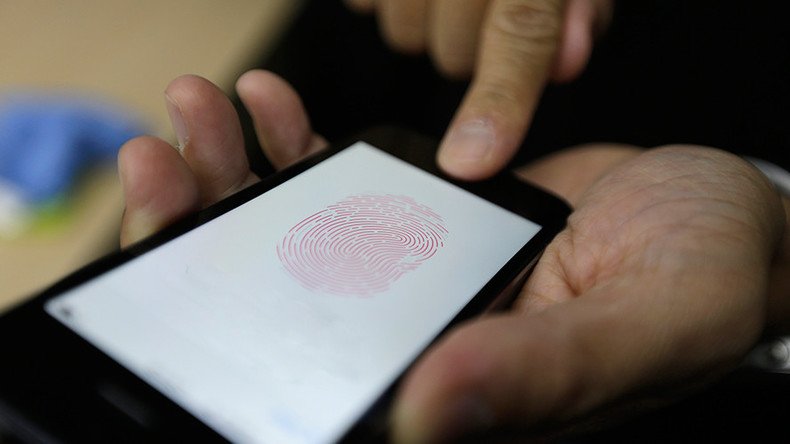 FBI gets warrant to force woman to unlock iPhone with fingerprint